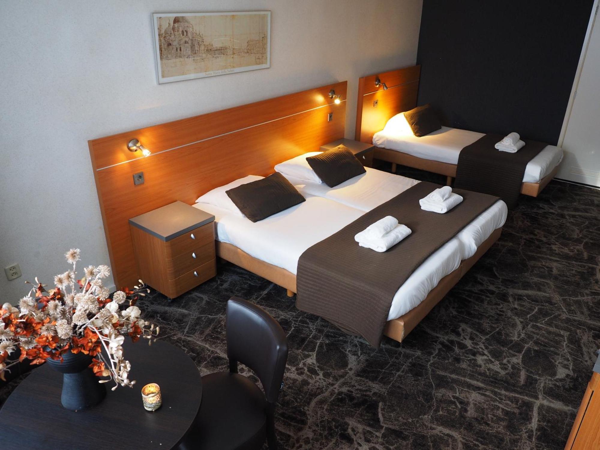 Hotel 'T Anker Leeuwarden Zewnętrze zdjęcie